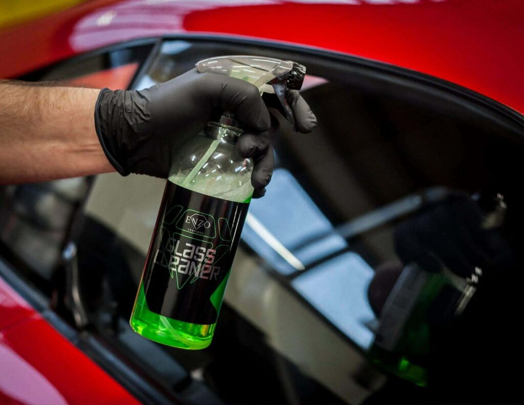 Kosmetyki samochodowe używane do pielęgnacji auta